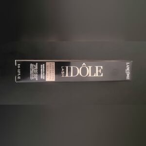 Lash Idôle Volumizing Mascara - Black